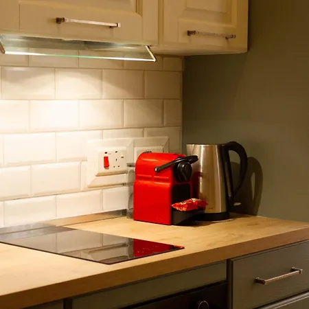 Traditional Townhouse Near Seafront, Roof Terrace Rthe1-1 *