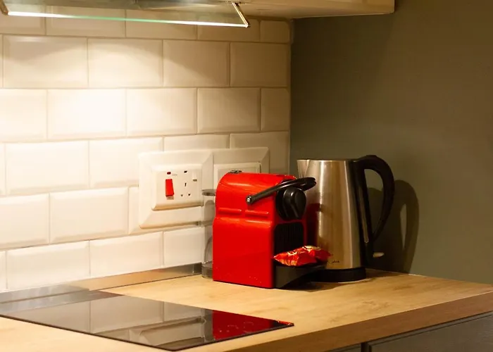 Traditional Townhouse Near Seafront, Roof Terrace Rthe1-1 *