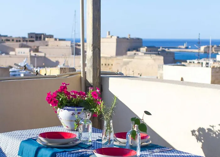 דירה Traditional Townhouse Near Seafront, Roof Terrace Rthe1-1 סנגלאה